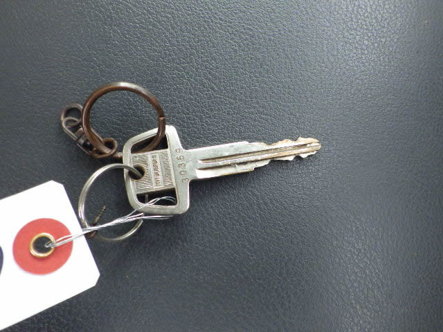 1994 Mitsubishi Minicab Truck U42T (UW-69aa8fa55e165)[17]