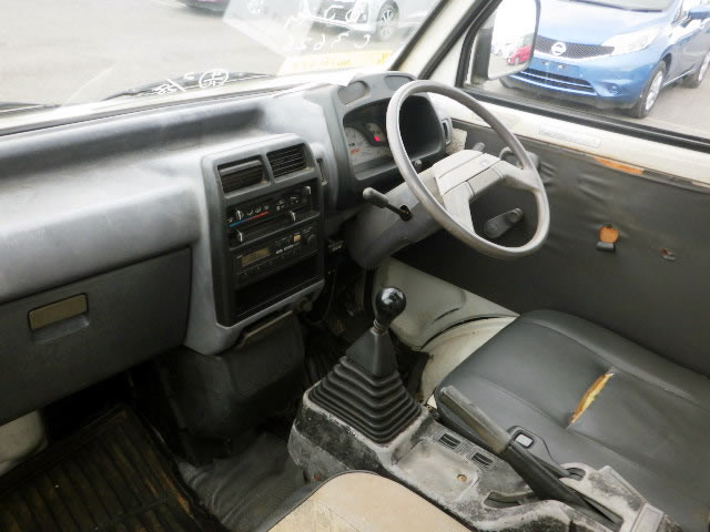 1994 Mitsubishi Minicab Truck U42T (UW-69aa8fa55e165)[11]