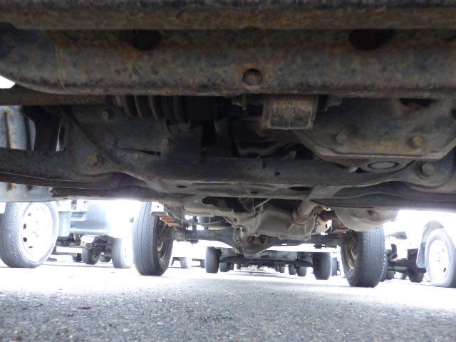 1994 Mitsubishi Minicab Truck U42T (UW-69aa8fa55e165)[29]