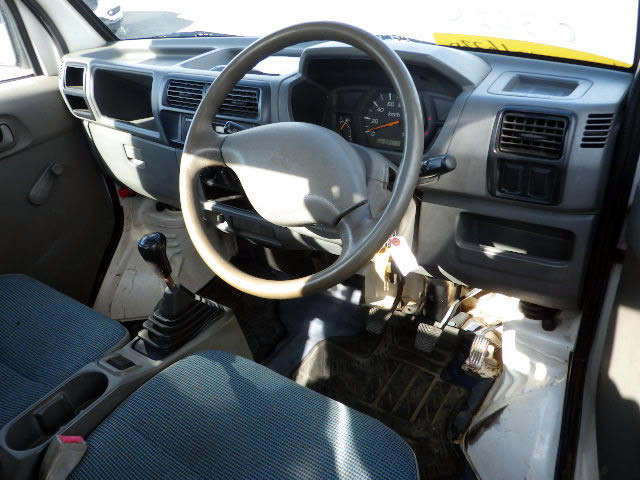 1999 Mitsubishi Minicab Truck U62T (UW-69c22df1a9378)[10]