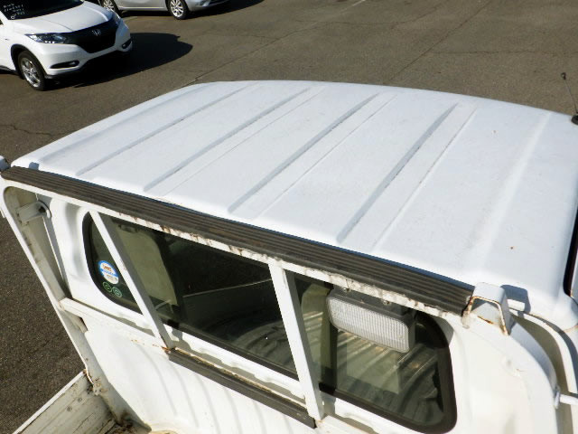 1999 Mitsubishi Minicab Truck U62T (UW-69c22df1a9378)[18]