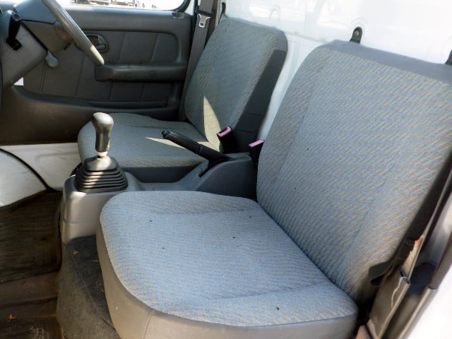 2000 Suzuki Carry Truck DA52T (UW-69ddac5c84856)[5]