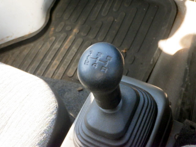 2000 Suzuki Carry Truck DA52T (UW-69ddac5c84856)[13]