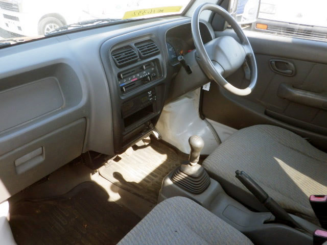 2000 Suzuki Carry Truck DA52T (UW-69ddac5c84856)[9]