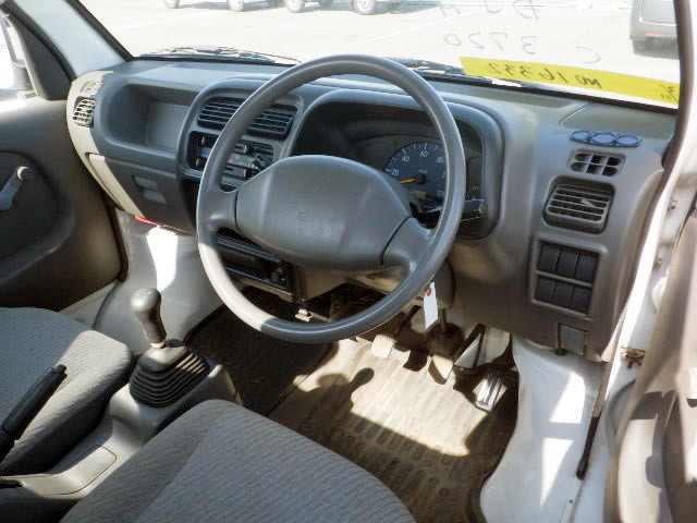 2000 Suzuki Carry Truck DA52T (UW-69ddac5c84856)[10]