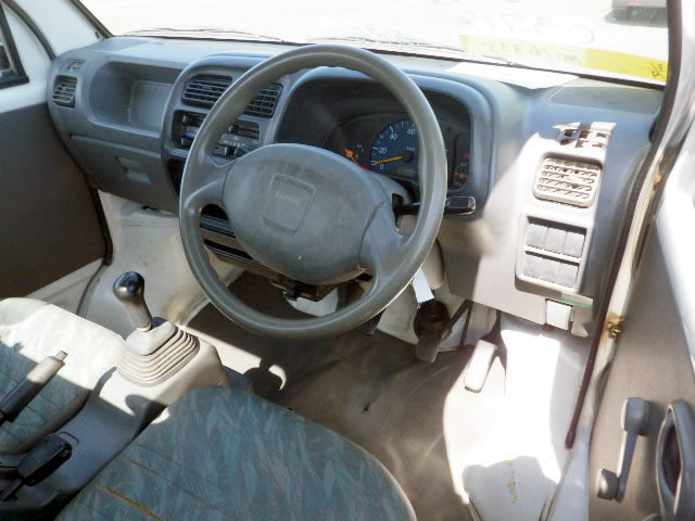 1999 Suzuki Carry Truck DB52T (UW-69c4e45f436e6)[11]
