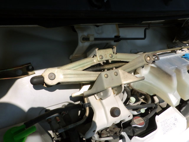 1999 Suzuki Carry Truck DB52T (UW-69c4e45f436e6)[20]