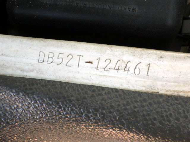 1999 Suzuki Carry Truck DB52T (UW-69c4e45f436e6)[23]