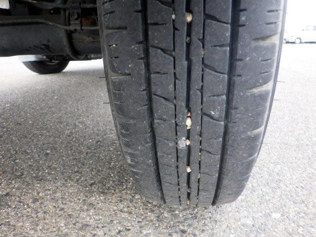 2000 Daihatsu Hijet Truck S200P (UW-69b25d437c6c1)[28]