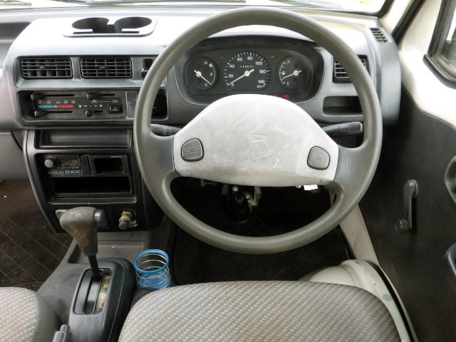 2000 Daihatsu Hijet Truck S200P (UW-69b25d437c6c1)[4]