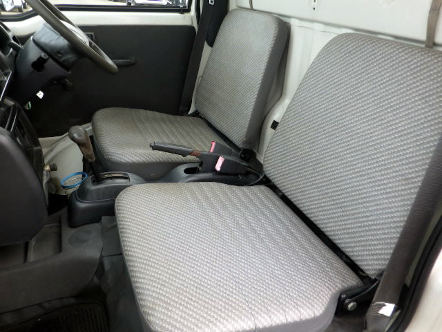 2000 Daihatsu Hijet Truck S200P (UW-69b25d437c6c1)[5]