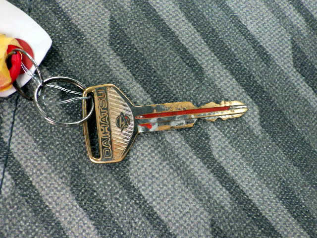 2001 Daihatsu Hijet Truck S200P (UW-69b264840439a)[15]