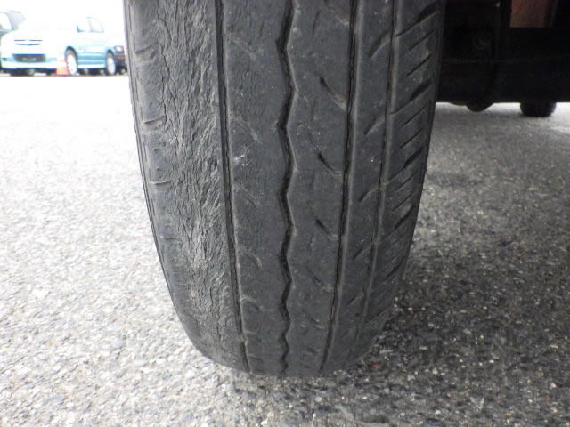 2001 Daihatsu Hijet Truck S200P (UW-69b264840439a)[28]