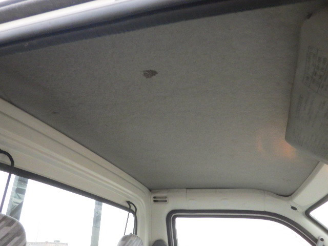 2001 Daihatsu Hijet Truck S200P (UW-69b264840439a)[17]