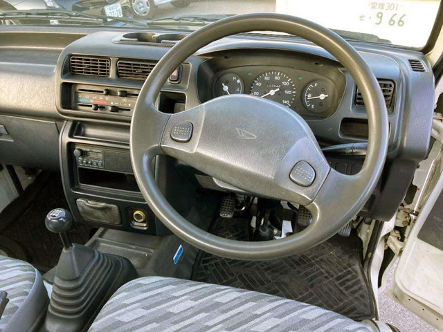 2001 Daihatsu Hijet Truck S200P (UW-69a14f0031f28)[4]