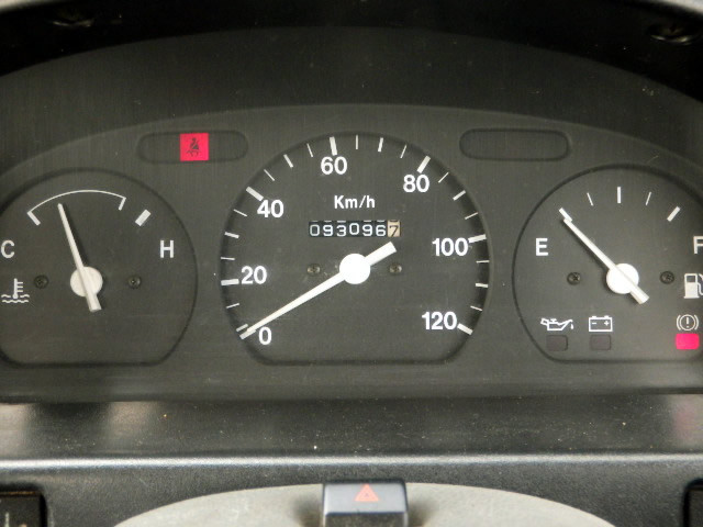 1998 Suzuki Carry Truck DD51T (UW-69d71a04e152a)[12]