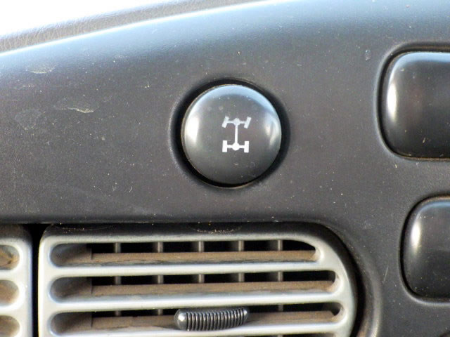 1998 Daihatsu Hijet Truck S110P (UW-69b26efe36a38)[15]