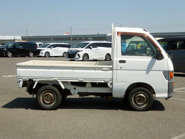 1998 Daihatsu Hijet Truck S110P (UW-69d73e106de0c)[2]