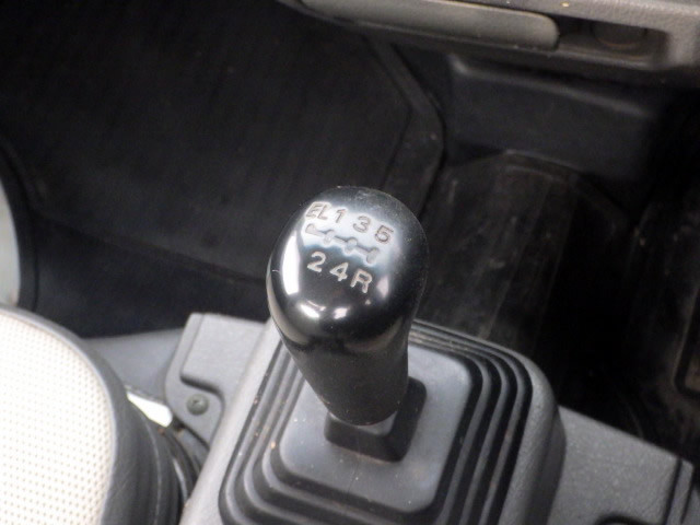 1997 Suzuki Carry Truck DD51T (UW-69b27bbf6e71f)[14]