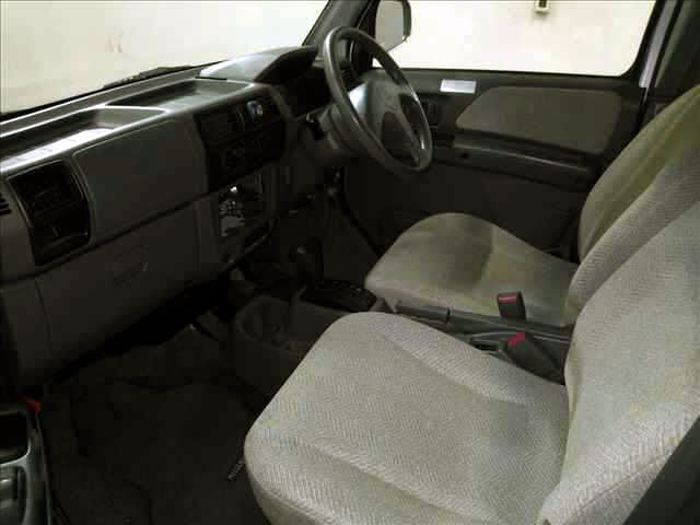 2001 Mitsubishi Town Box U63W (UW-69a15fe430518)[2]