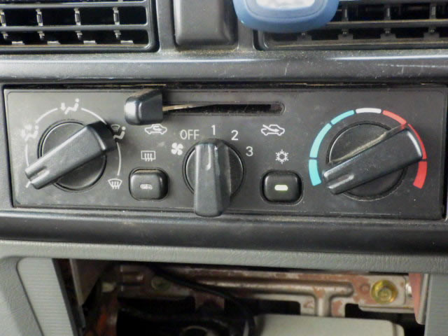 2001 Mitsubishi Town Box U63W (UW-69c4e53b80434)[11]