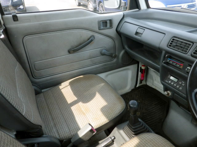 1995 Honda Acty Truck HA4 (UW-69cf7ac6ebf8b)[8]