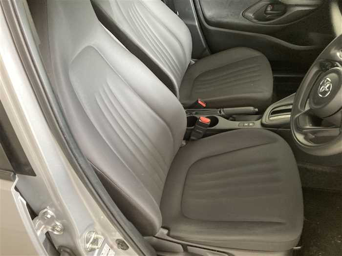 2023 Toyota Yaris 5BA-KSP210 (UW-69ad000f2ac65)[9]