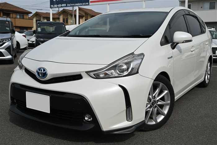 2014 Toyota Prius alpha DAA-ZVW40W (UW-69ad001022fe3)[0]