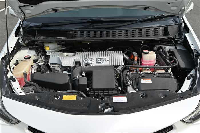 2014 Toyota Prius alpha DAA-ZVW40W (UW-69ad001022fe3)[28]