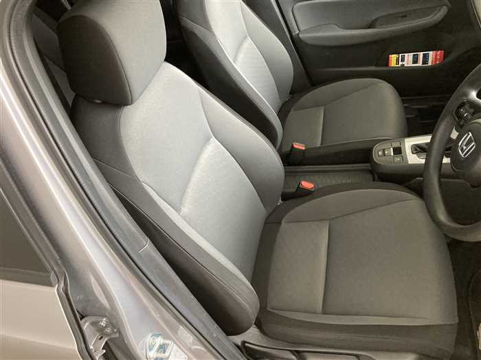 2023 Honda Fit 5BA-GS4 (UW-69a693d9a2f78)[9]