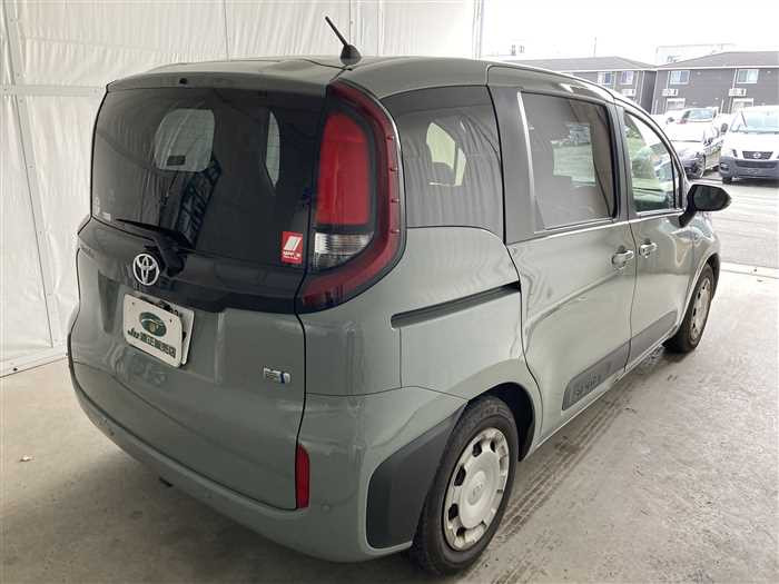 2023 Toyota Sienta 6AA-MXPL10G (UW-69ad001457da9)[1]