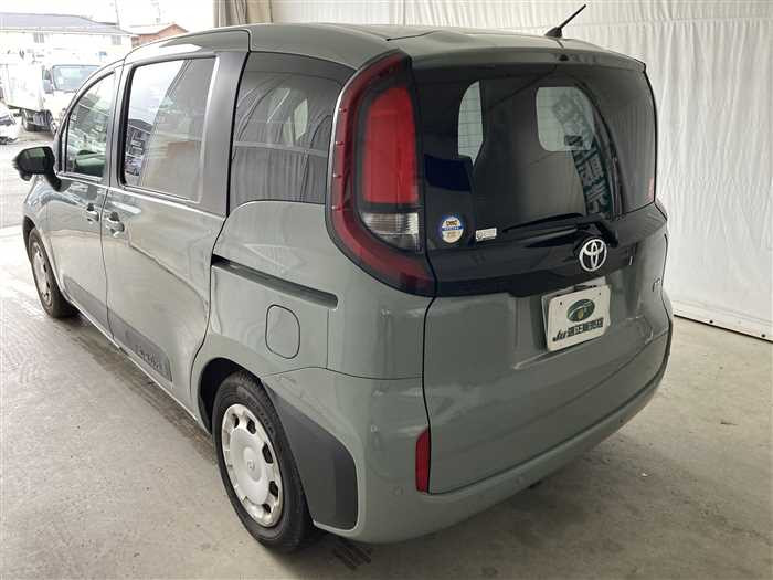 2023 Toyota Sienta 6AA-MXPL10G (UW-69ad001457da9)[3]