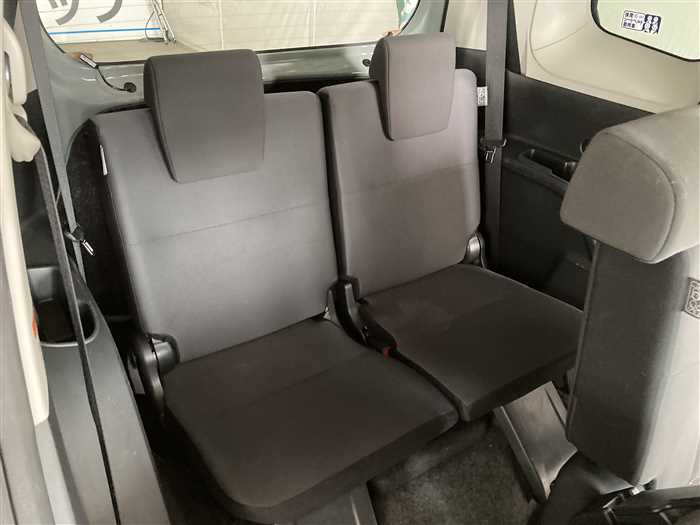 2023 Toyota Sienta 6AA-MXPL10G (UW-69ad001457da9)[11]