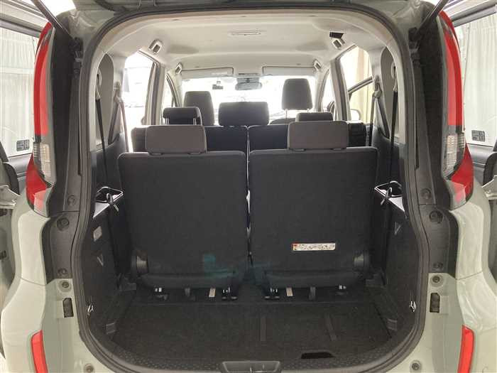 2023 Toyota Sienta 6AA-MXPL10G (UW-69ad001457da9)[12]