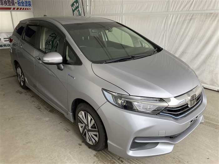 2018 Honda SHUTTLE HYBRID DAA-GP7 (UW-69a693ded8439)[2]