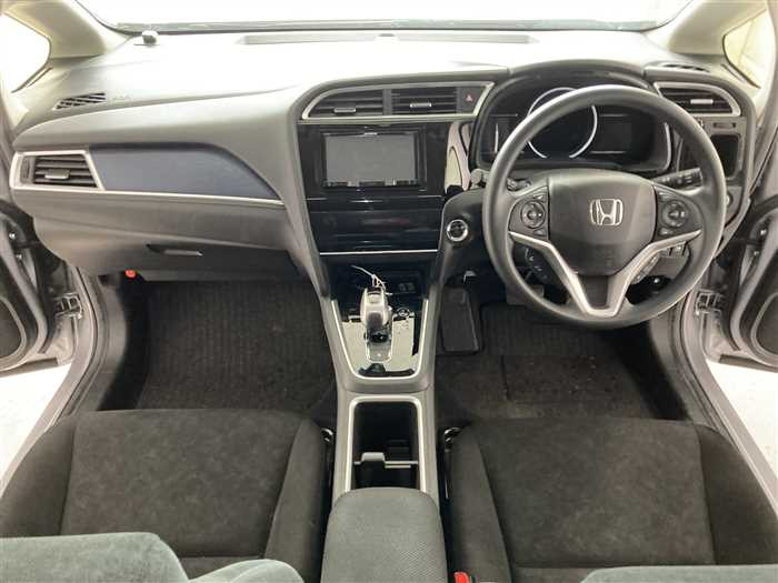 2018 Honda SHUTTLE HYBRID DAA-GP7 (UW-69a693ded8439)[14]