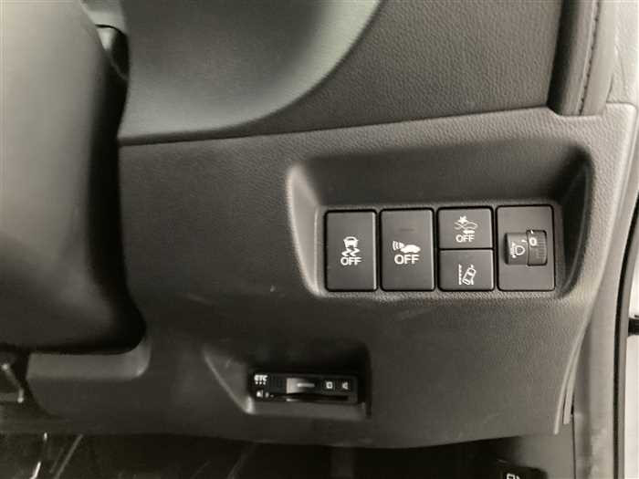 2018 Honda SHUTTLE HYBRID DAA-GP7 (UW-69a693ded8439)[16]