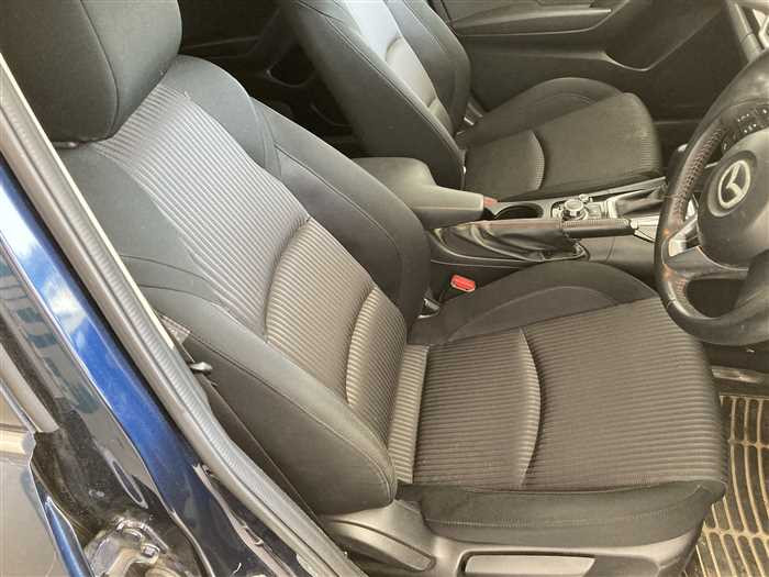 2013 Mazda Axela DBA-BM5FP (UW-69b279360c6a1)[9]