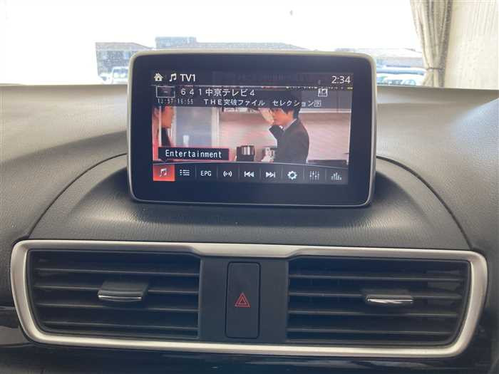 2013 Mazda Axela DBA-BM5FP (UW-69b279360c6a1)[20]