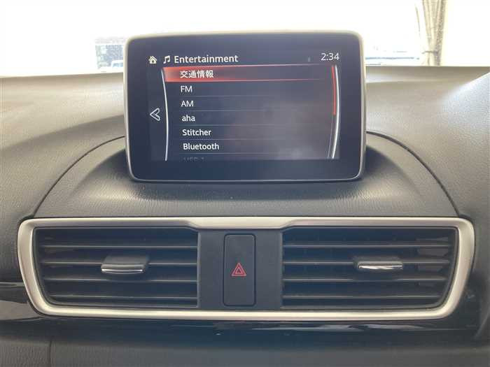 2013 Mazda Axela DBA-BM5FP (UW-69b279360c6a1)[21]