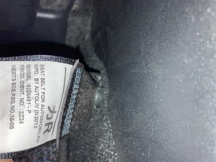 2013 Toyota Aqua DAA-NHP10 (UW-69ad00159c405)[20]