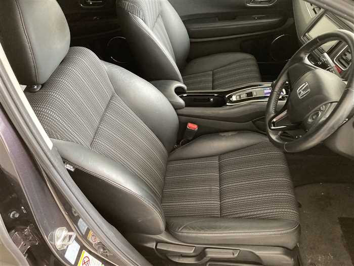 2014 Honda VEZEL DAA-RU3 (UW-69a693e064df1)[9]