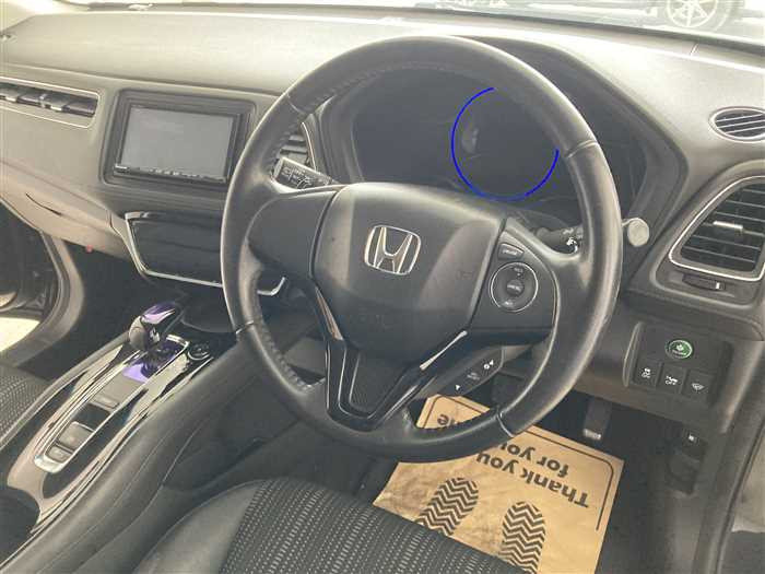 2014 Honda VEZEL DAA-RU3 (UW-69a693e064df1)[16]