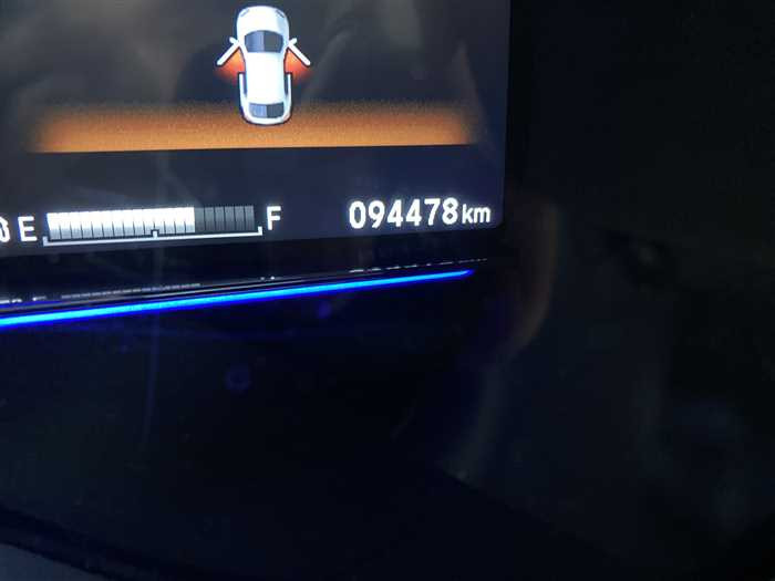 2014 Honda VEZEL DAA-RU3 (UW-69a693e064df1)[21]