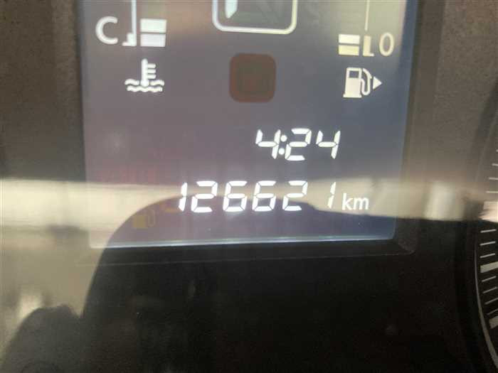 2021 Nissan NV350 Caravan LDF-VW2E26 (UW-69ad0018049ff)[23]