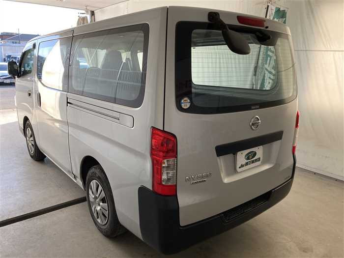 2020 Nissan NV350 Caravan CBF-VR2E26 (UW-69ad001844e94)[3]