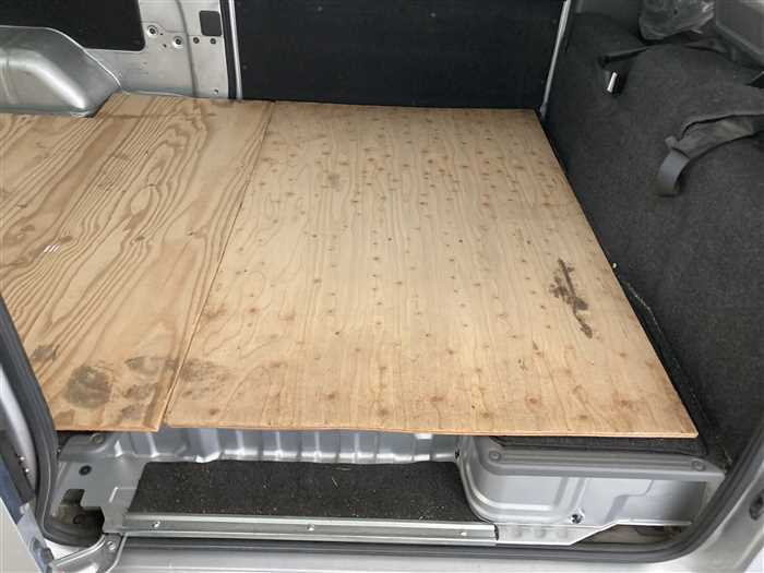 2020 Nissan NV350 Caravan CBF-VR2E26 (UW-69ad001844e94)[10]