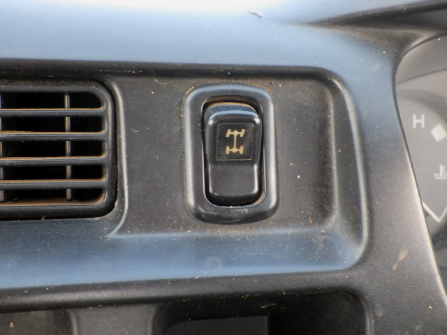 2000 Daihatsu Hijet Truck S210P (UW-69b91eef731ec)[15]