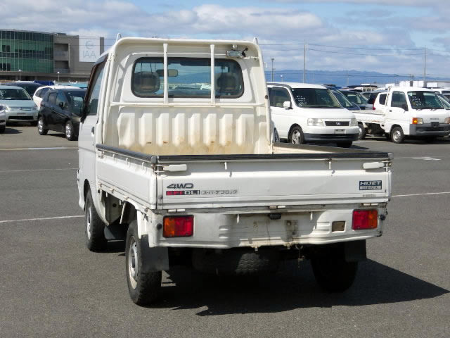 2000 Daihatsu Hijet Truck S210P (UW-69b91eef731ec)[1]