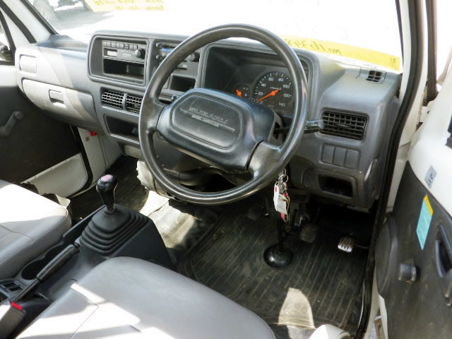 2000 Subaru Sambar TT2 (UW-69b923347a07a)[10]